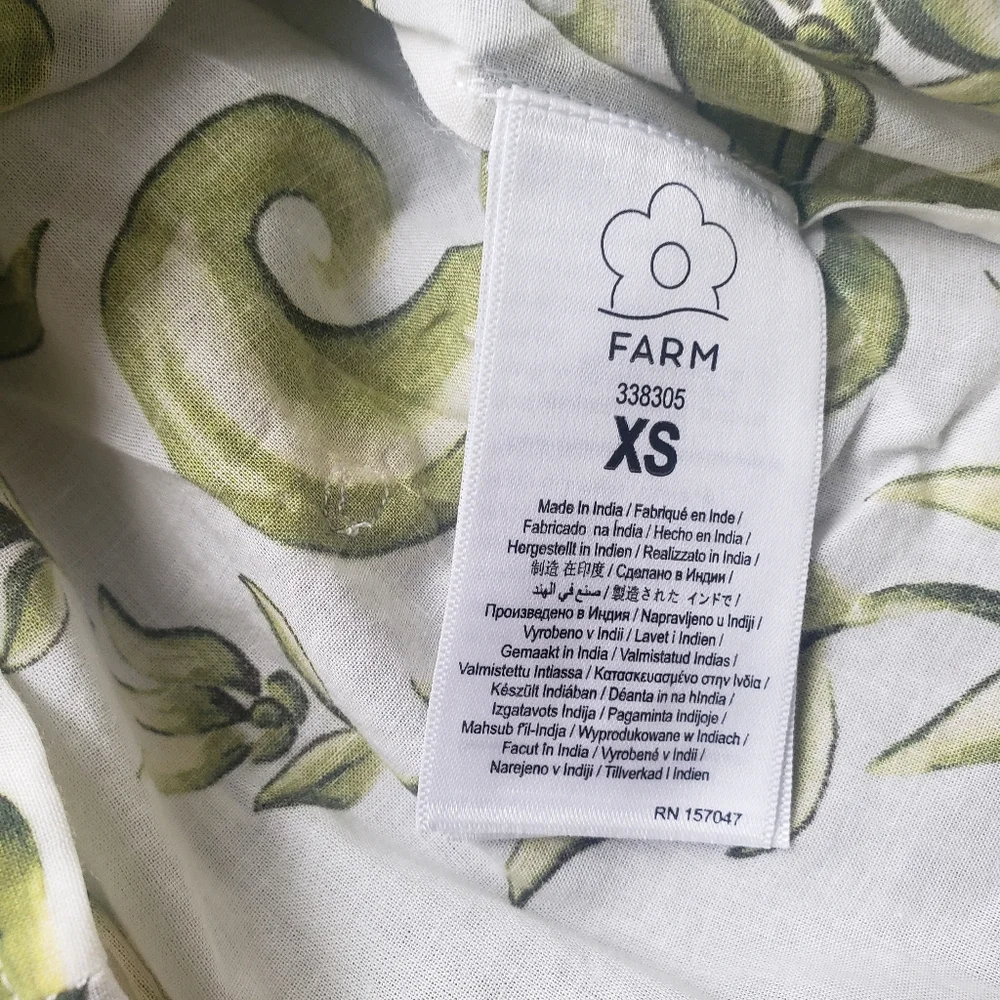 Farm Rio Blouse - Picture 8 of 10